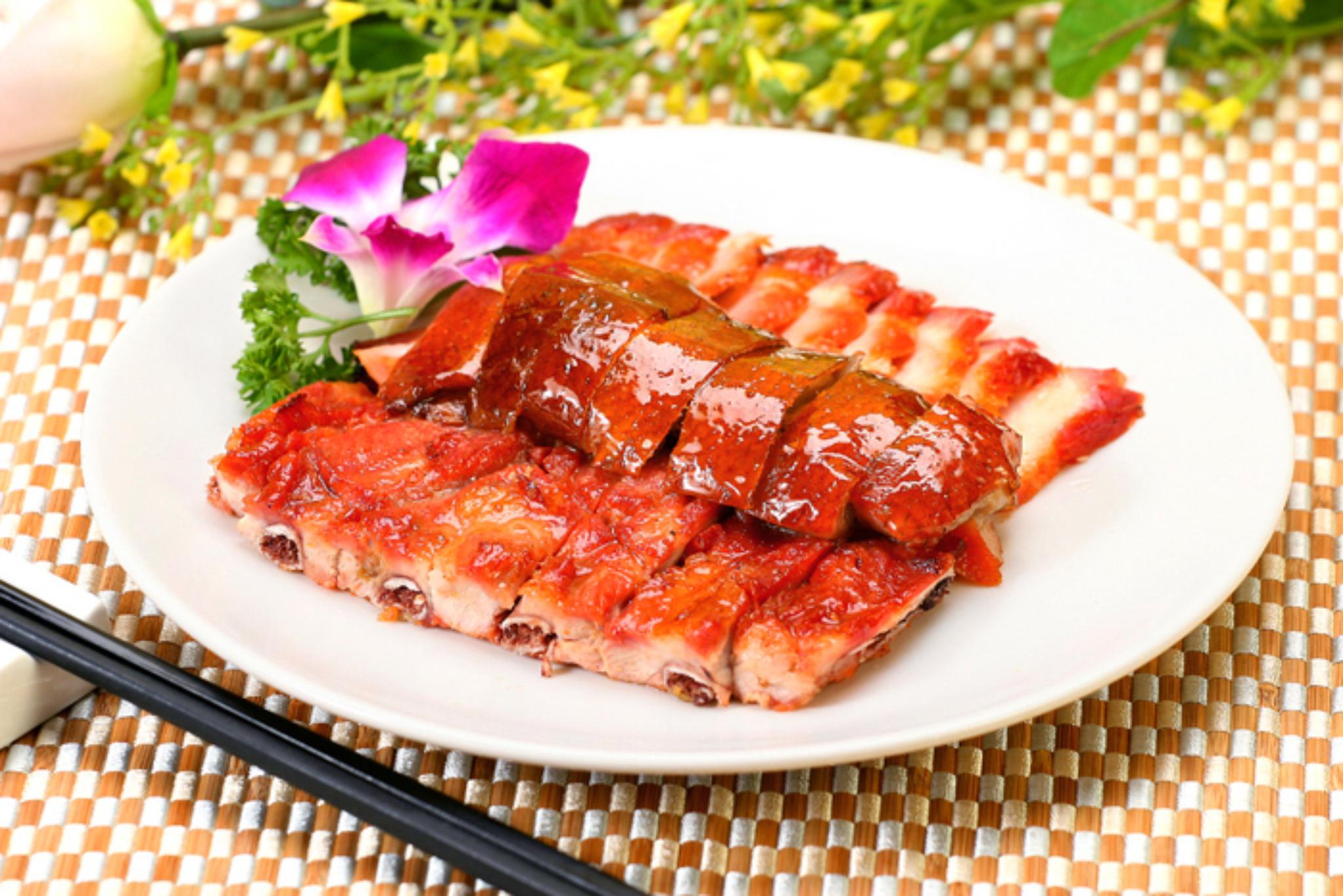 深圳凯宾斯基酒店广式烧腊与日式烧鸟的热烈火花