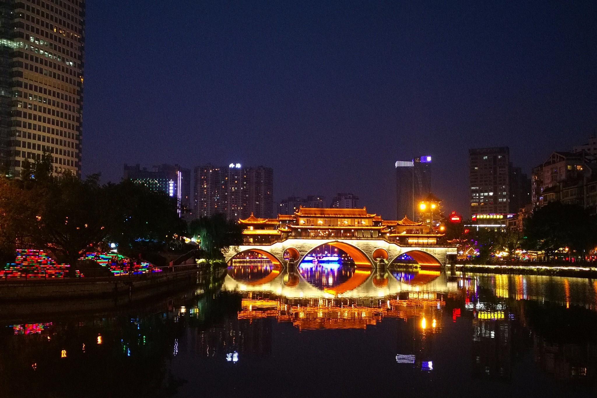 成都夜晚最迷人的5个景点,春熙路,太古里上榜,看过的人不想走