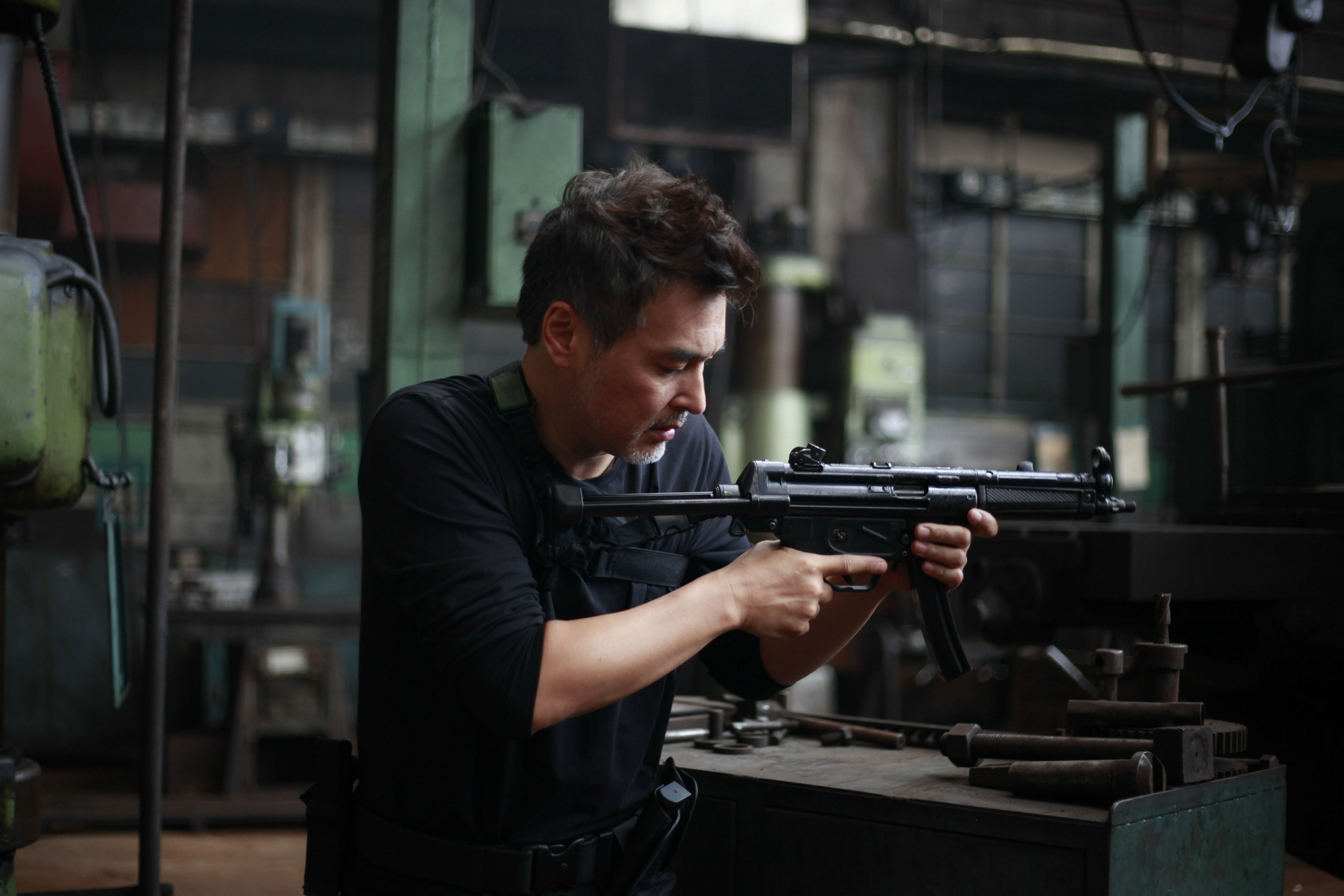 电影逃离贝尔格莱德更名为生死权杖8月20日惊险上映