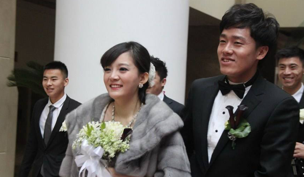 发着高烧完成球队首秀,妻子曾是优秀空姐|矫喆|山东鲁能|鲁能_新浪