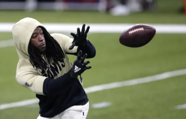 跑卫阿尔文-卡马拉的新冠核酸检测结果呈阳性却吓出了球队一身冷汗