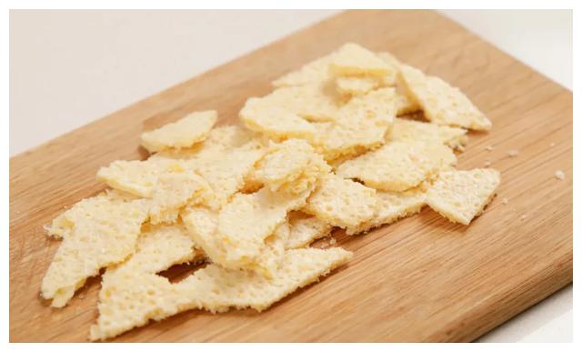 拔丝奶皮做法,没想到牛奶还能炸着吃,蒙古人的好主意!