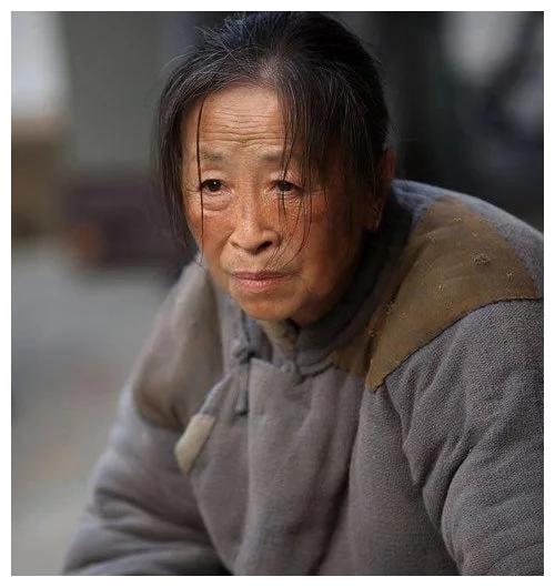 丑娘张少华貌丑心更丑骗了观众54年今83岁终人设崩塌