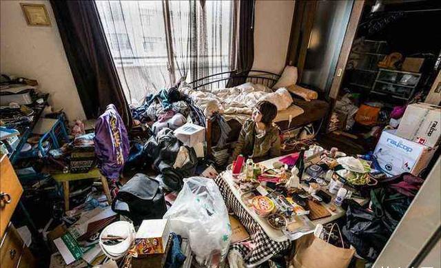 为何日本的结婚率不高?看看"宅女"们的房间后,难怪会不想结婚