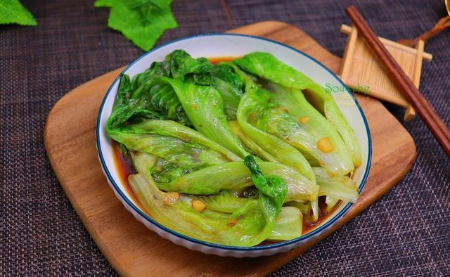 广式蚝油炒生菜只需5分钟翠绿爽口味道鲜美