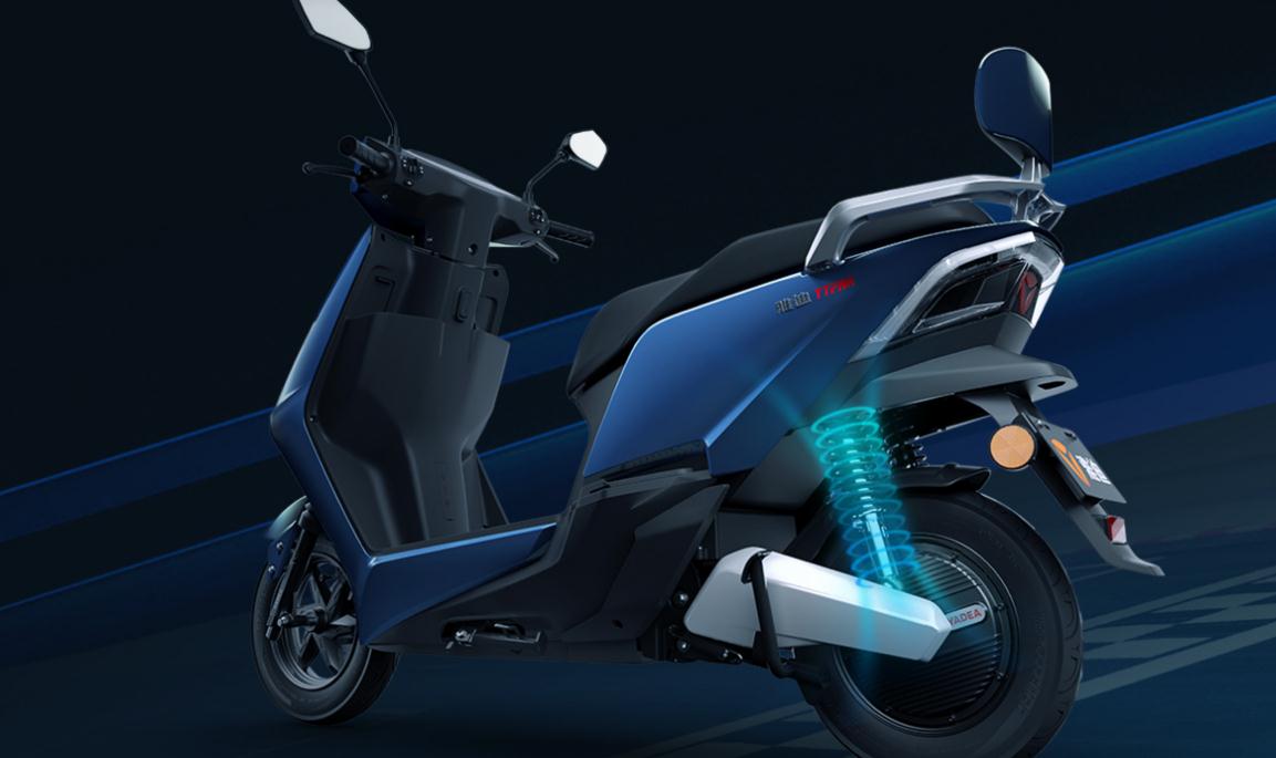 当然,一辆电动车新品不仅是充满质感的外观和澎湃的动力,雅迪冠能t5在