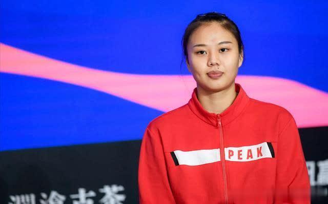 龚翔宇现身分享会,新一年她将迎接三大挑战,女排薄弱一环已蜕变