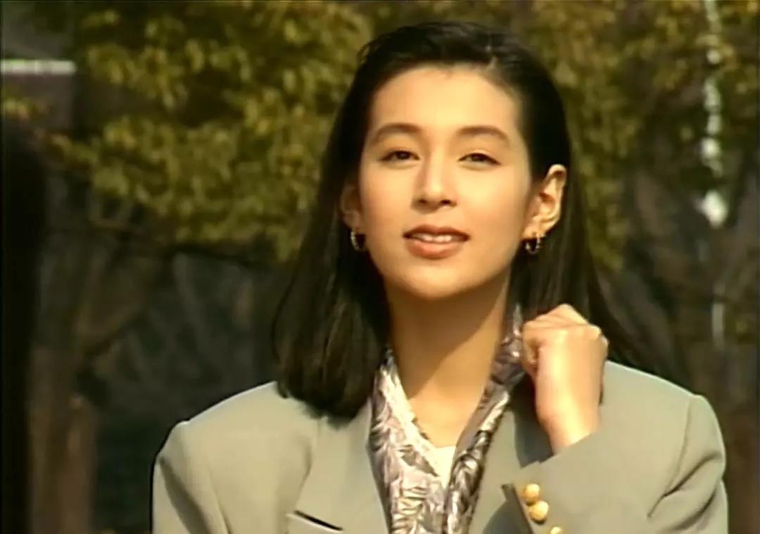 赤名莉香是很多人的意难平.