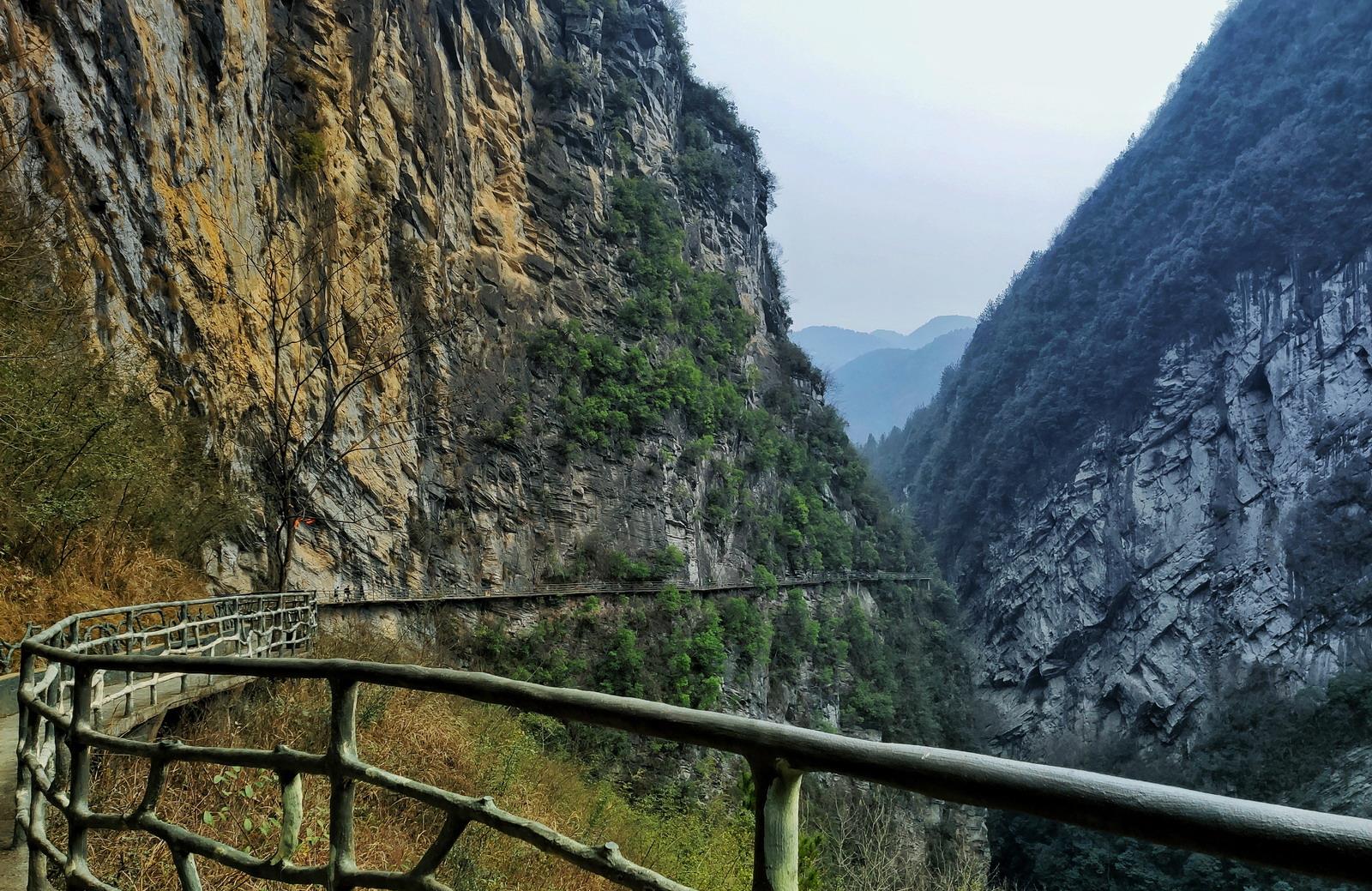 恩施石门河大峡谷探秘雄伟天生三桥走进神奇武隆地缝