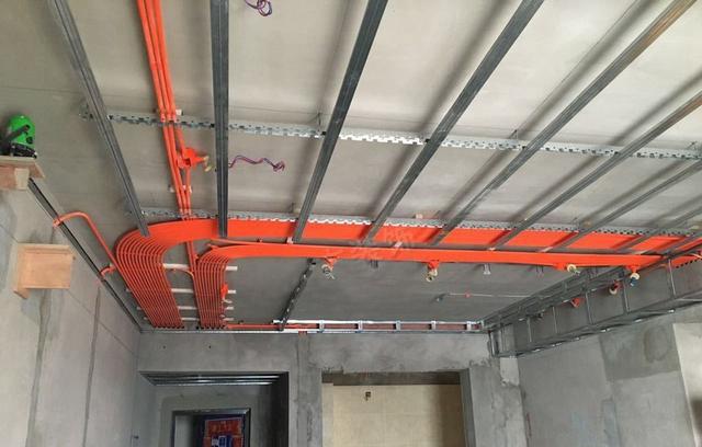 客厅是做吊顶好还是不做好