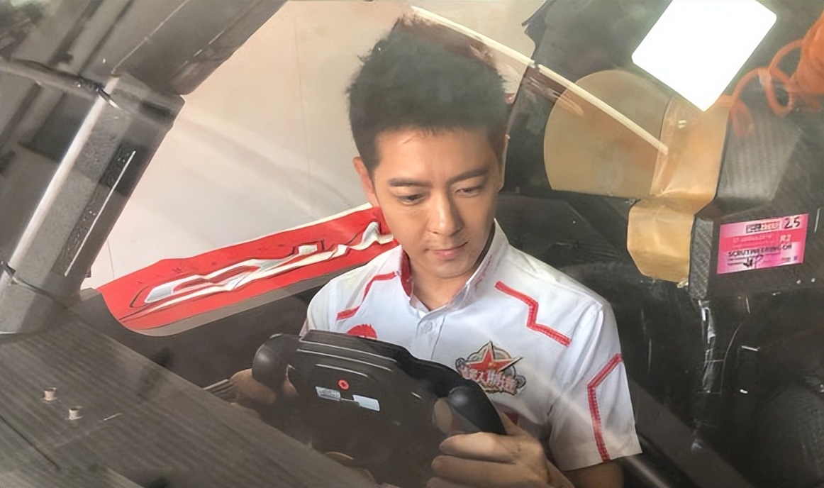 荣誉满满林志颖的赛车成绩曾开f1庆生车祸前点赞舒马赫报道