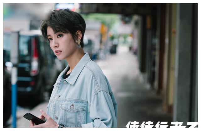 蔡思贝的角色是很不一样的,在《使徒行者3》中饰演"阿兜"的蔡思贝可以