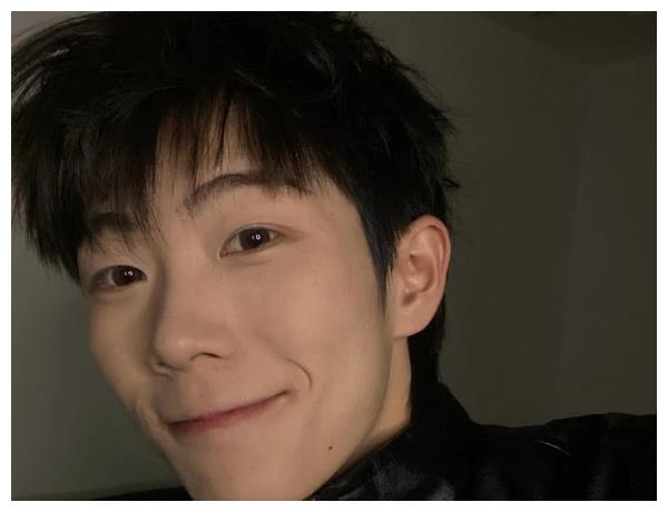 北方的烈阳公开律师函却暴露自己真实姓名粉丝直呼一大惊喜