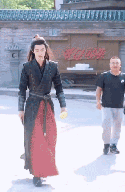 30岁的肖战,出道才5年,回顾成名之路,他是怎样走到今天的?休闲区蓝鸢梦想 - Www.slyday.coM 30岁的肖战,出道才5年,回顾成名之路,他是怎样走到今天的?休闲区蓝鸢梦想 - Www.slyday.coM