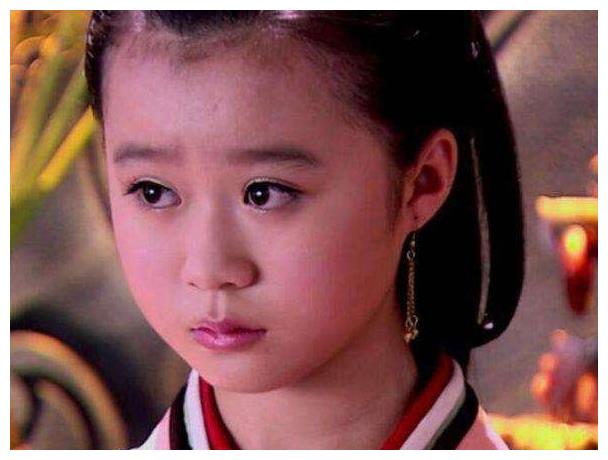 有种"整容"叫《美人心计》的小皇后,如今23岁逆袭,意外撞脸安