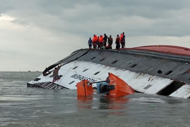 亚马逊翻船事故300多人命丧于此无人生还它的可怕不敢想象