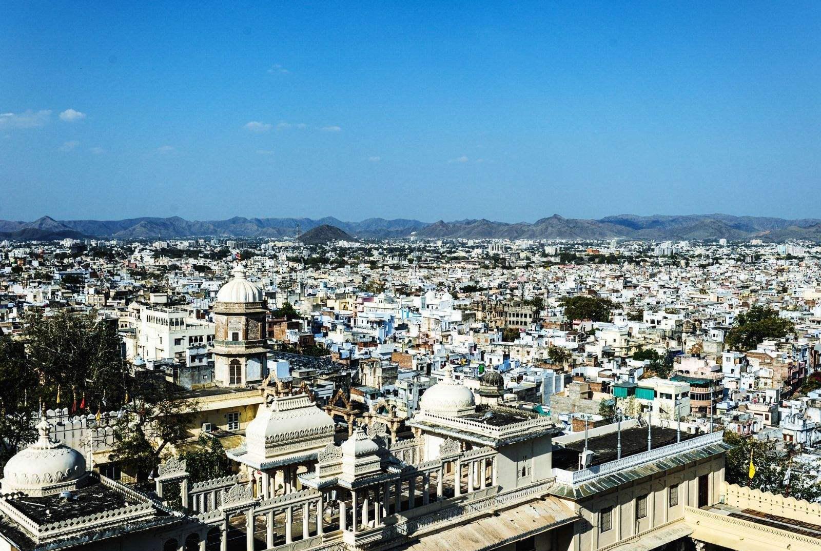 印度最美的城市,"白色之城"依湖而建,号称"东方威尼斯"