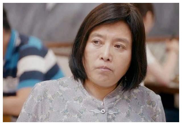 在此也说一句,若没有丁嘉丽的出色演技,也呈现不了如此形象的潘贵雨