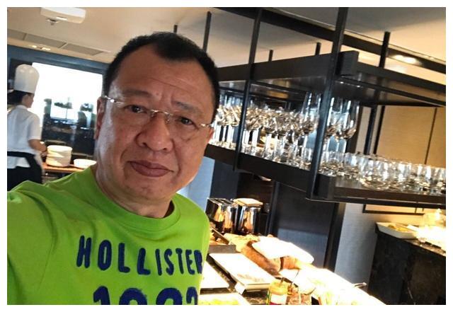 许绍雄是香港娱乐圈里的黄金配角
