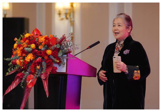 李文玲|同学们好|影片_新浪新闻