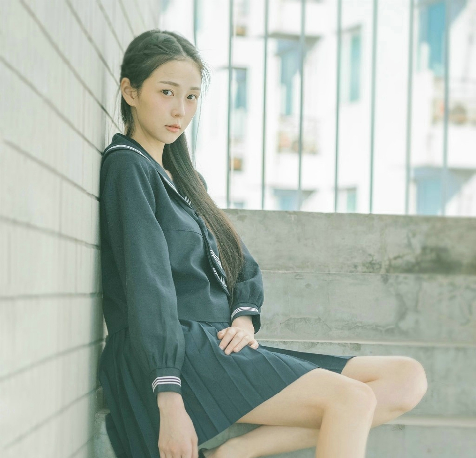 校园长发女神清丽柔美佳人写真_高清图集_新浪网