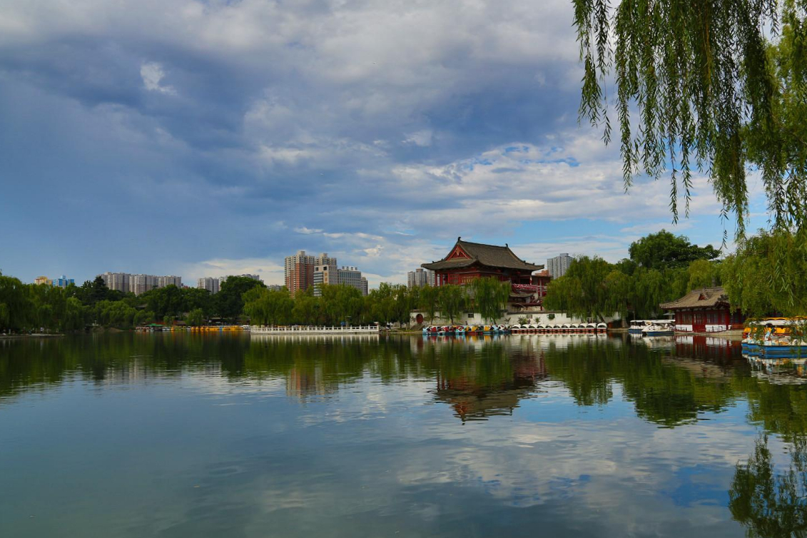 西安"巨作"公园走红,占地面积780亩,门票0元游客不断