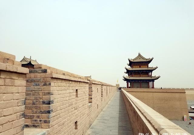 插在故宫隆宗门匾额上的箭头,为何嘉庆帝怎么都不许拔?__财经头条