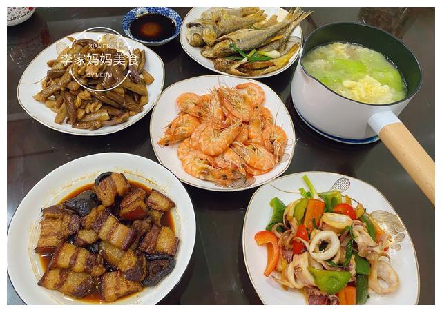 同事来我家吃饭 做了5菜1汤 花了不到100块 老公 真抠门 财经头条