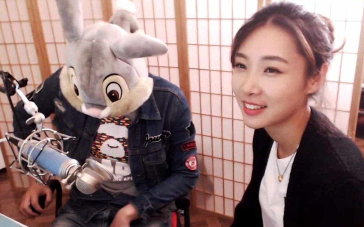 斗鱼一姐女流直播坦言考上清华离不开梦幻西游电脑版陪伴