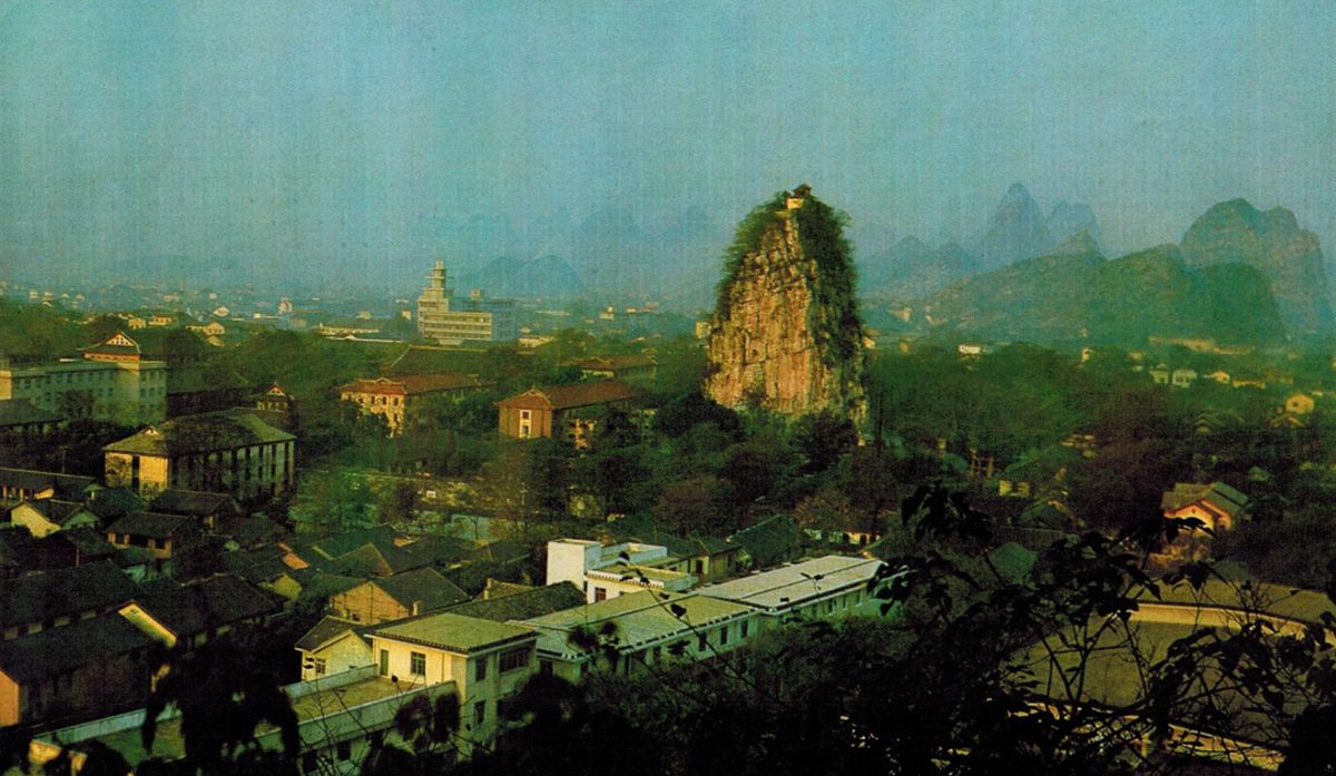 老照片:外国游客拍摄的1978年的桂林,秀丽的山水和淳朴的人们