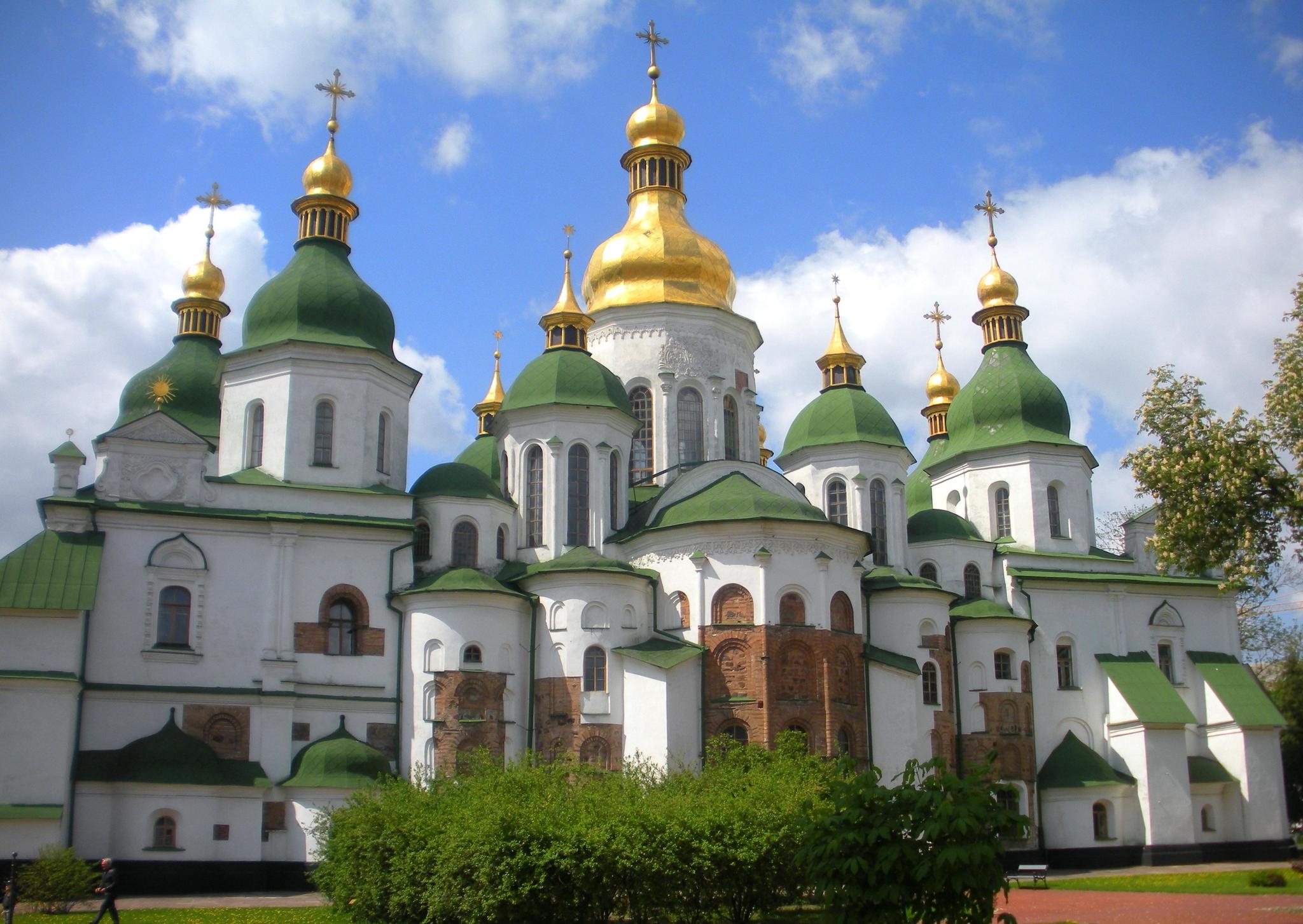 令人向往的国度拥有美丽的少女和爱情隧道的乌克兰