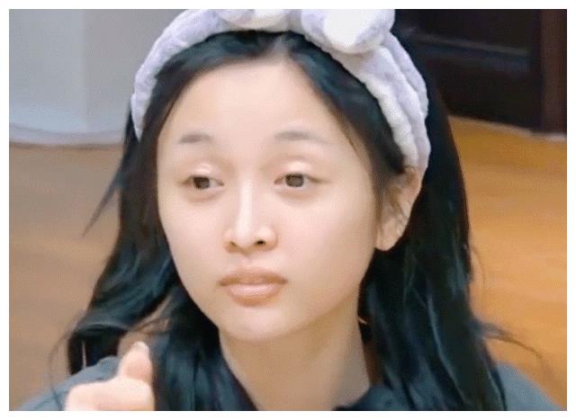 吴宣仪被吐槽素颜丑造型土,她晒美照直言:这个圈子女孩不被善待休闲区蓝鸢梦想 - Www.slyday.coM 吴宣仪被吐槽素颜丑造型土,她晒美照直言:这个圈子女孩不被善待休闲区蓝鸢梦想 - Www.slyday.coM