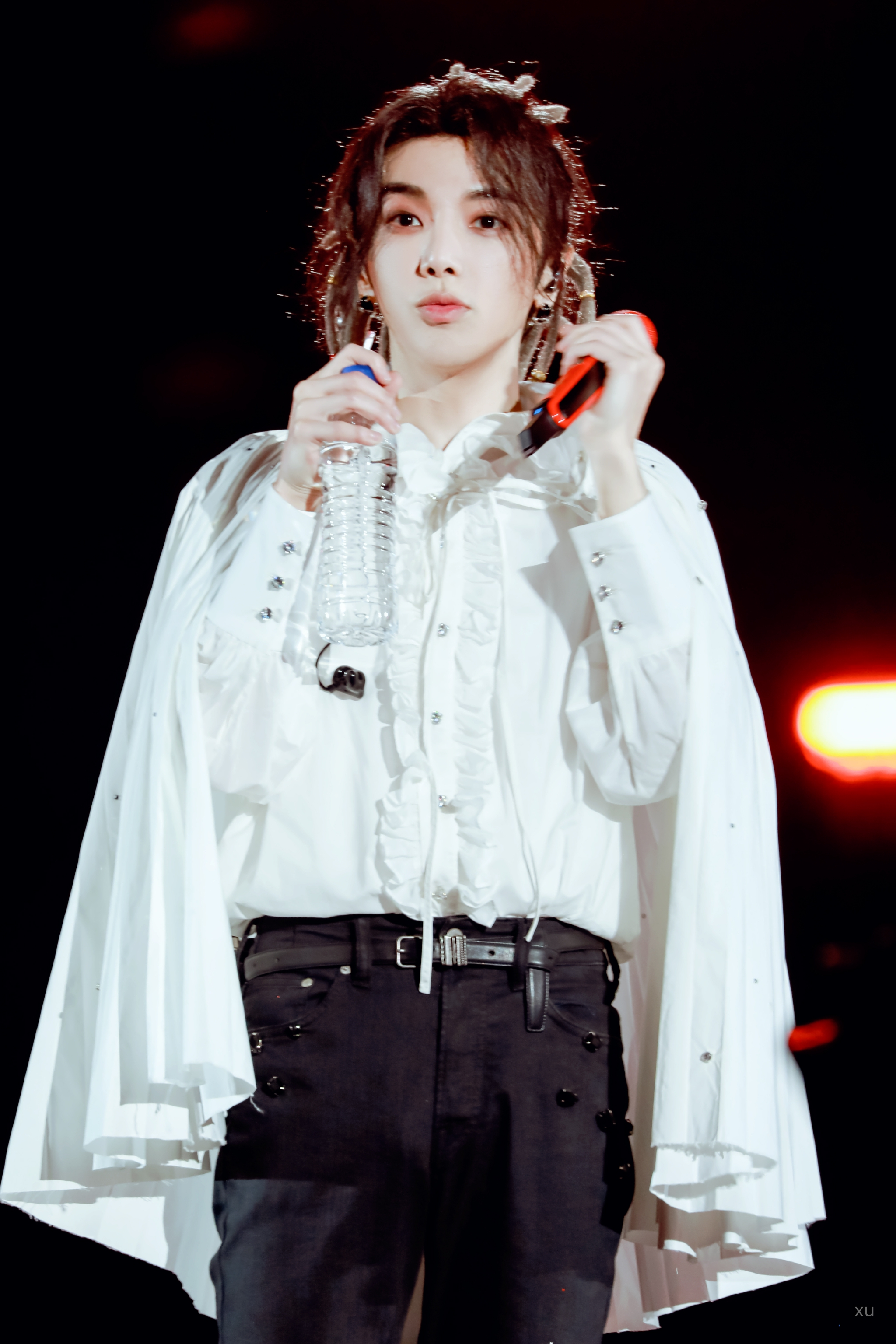 你见过这种的选秀吗？2021华晨宇十佳造型梦回选秀现场休闲区蓝鸢梦想 - Www.slyday.coM