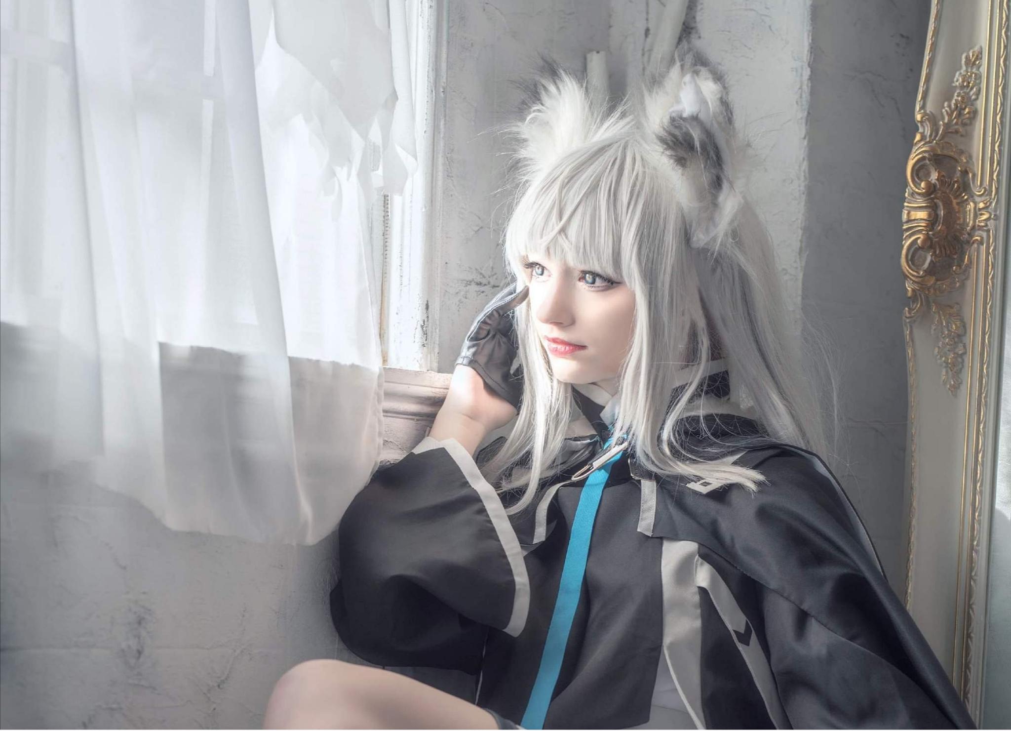 《碧蓝航线》江风cos,异国小姐姐斗篷小短裙绝美还原