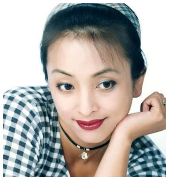 老戏骨嫁日本美国法国也不嫁中国,原因让人没法接受|锦衣之下|李勤勤