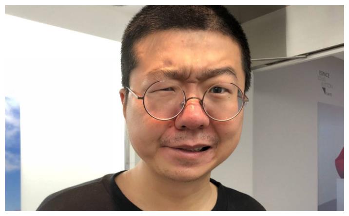 李诞版在逃公主像美妆蛋光头大圆脸连自己都看不下去了