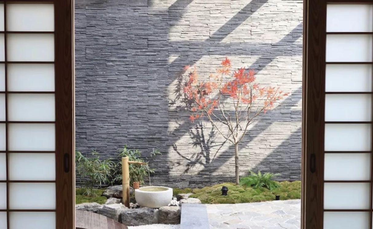 独栋别墅——下沉式庭院|苔藓|庭院|日式_新浪新闻