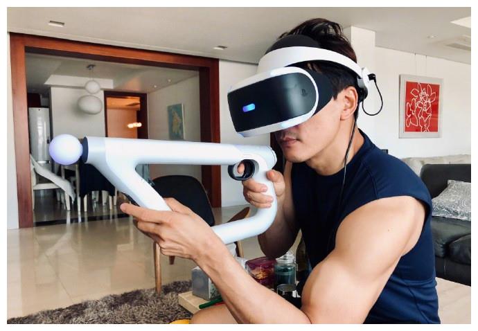 男人也能逆生长,44岁宋承宪,型男气质展现得淋漓尽致