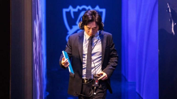 S12世界赛之数据研究局：软硬结合的LCK，正在主导比赛的风向