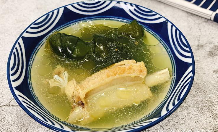 苦瓜炒蛋,海带排骨汤,毛豆炒肉丝,鱼头豆腐汤的做法
