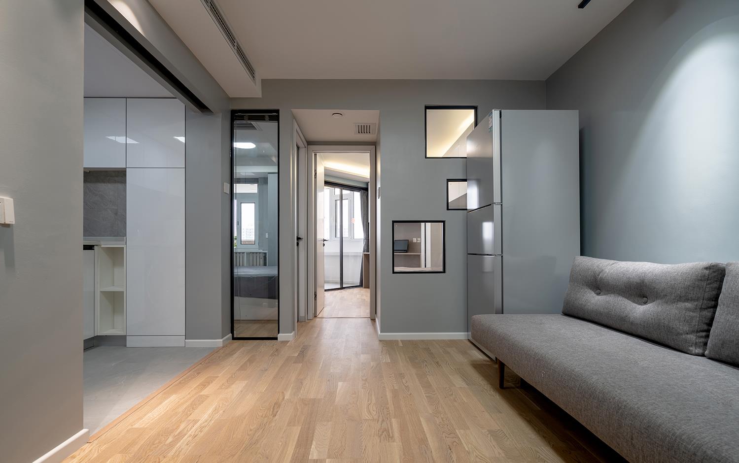 来说,比如靠里的客厅或者房间光线肯定不是很充足,安装室内窗户的话