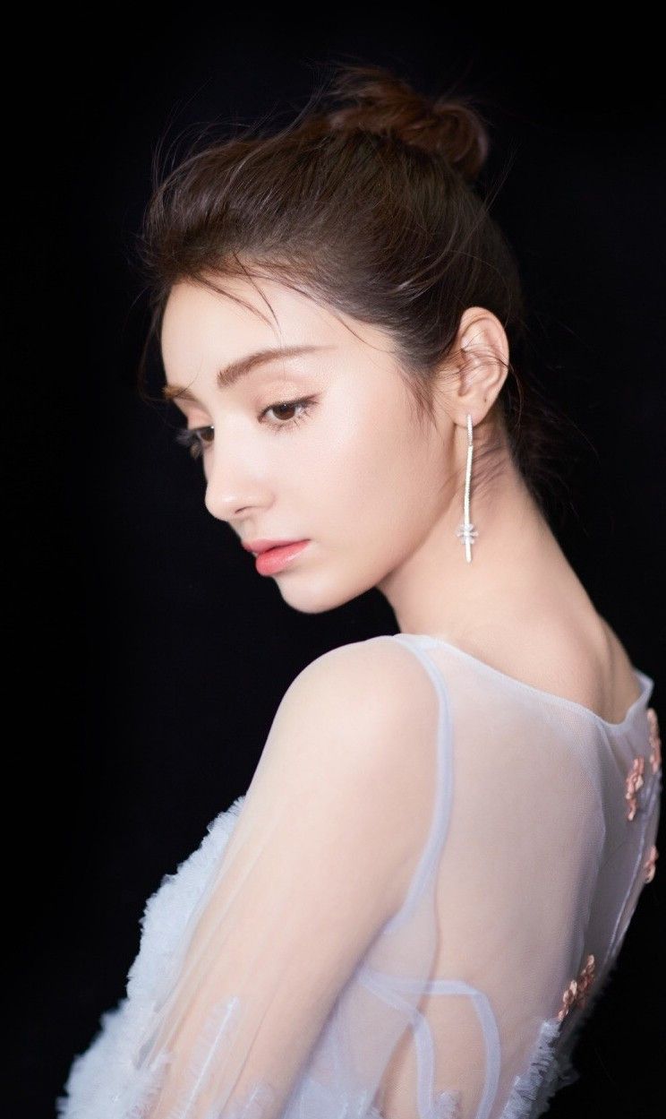 女神麦迪娜,少女元气满满,美貌与演技完美合体,美出新高度!