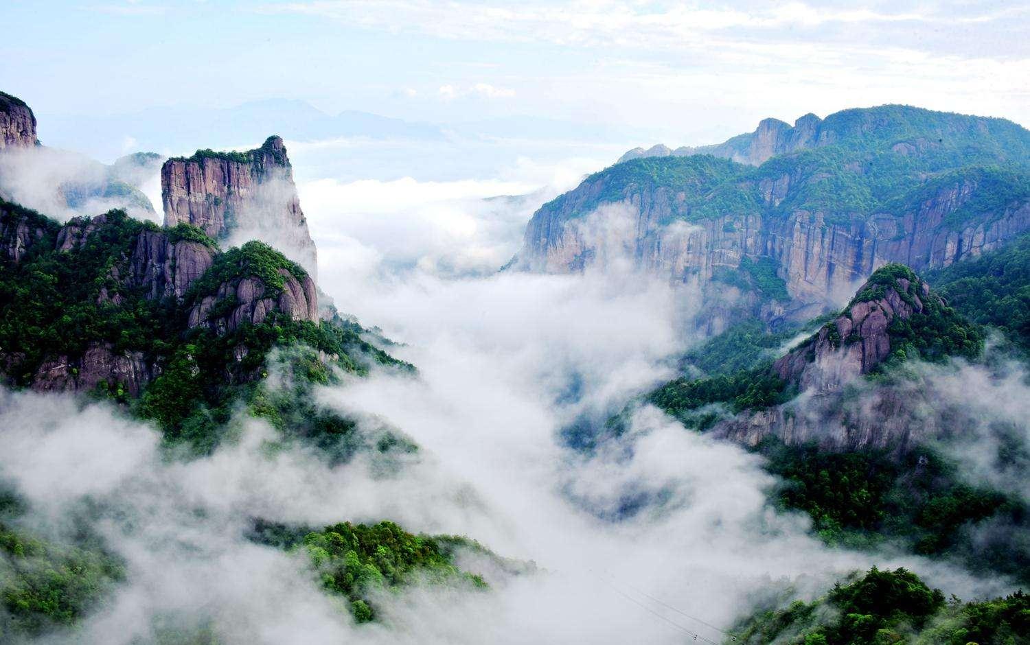 浙江又一山脉走红被誉赛黄山坐拥第一天然佛像就在台州