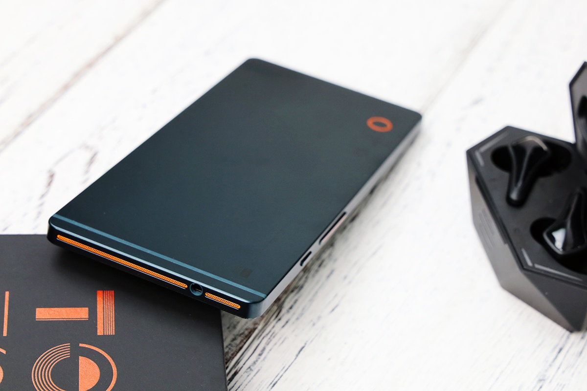 纤薄时尚惬意阅读海信touch图赏