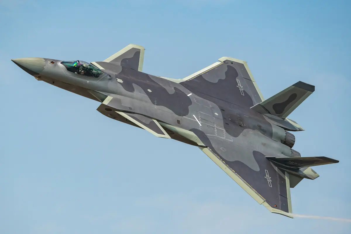 10年采购300架中国战机巴铁空军新计划公开含48架歼20或歼35