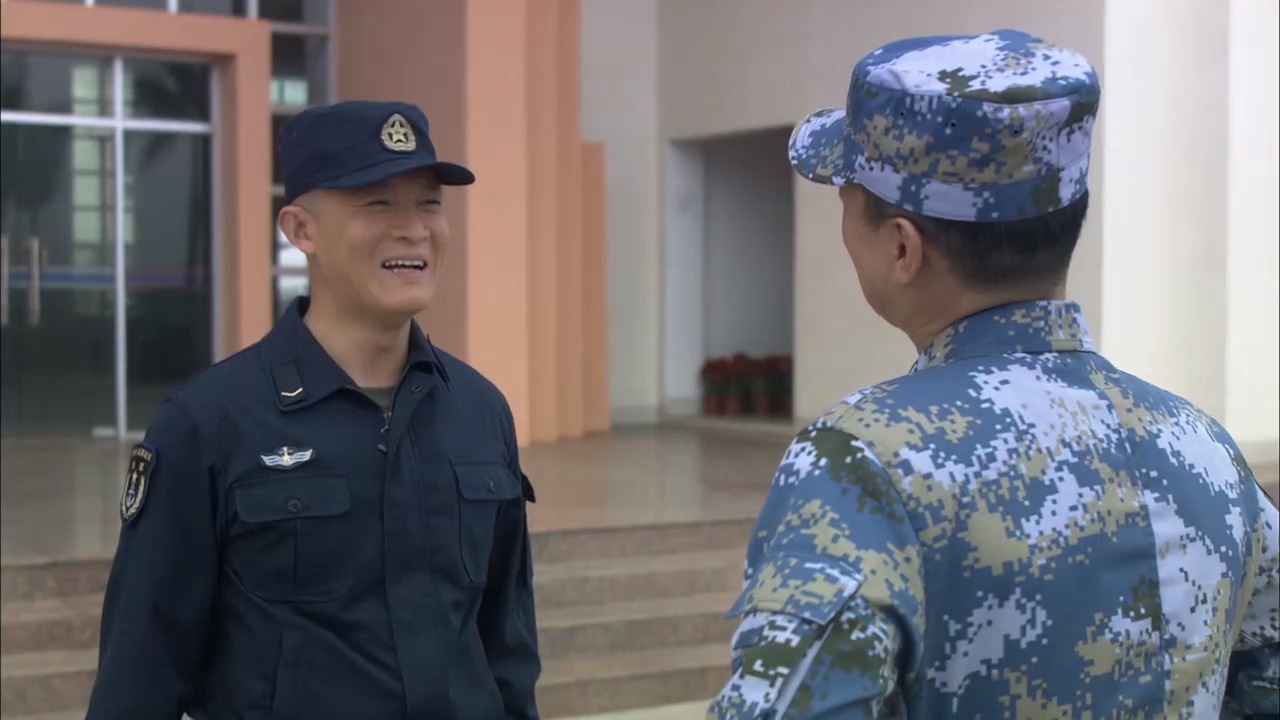 火蓝刀锋:武钢不愿看见龙百川,小鱼也参军了,自称龙百川侄子