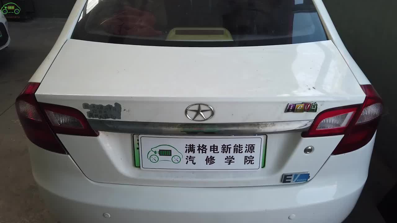 视频：江淮新能源iev4电机控制器长什么样？—电动汽车维修