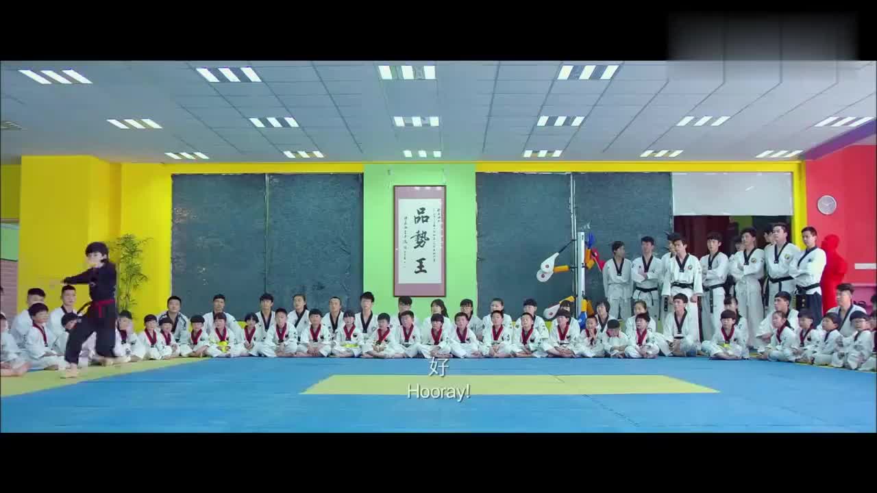 龙拳小子林秋楠同学不光长得帅功夫好嘴巴也甜还收获小迷妹