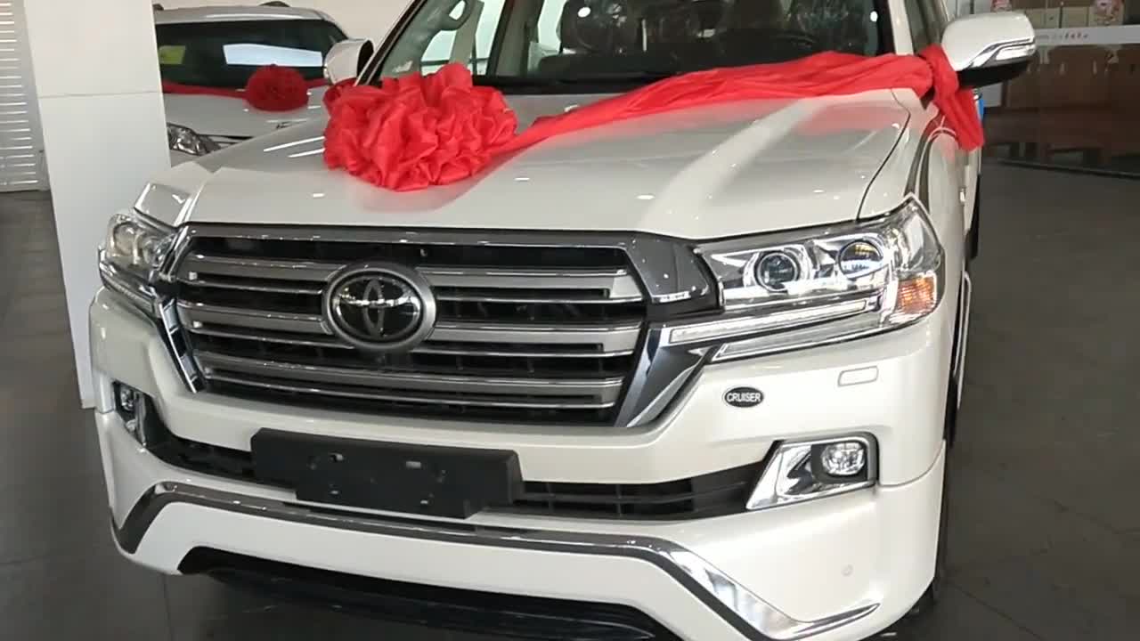 陆地巡洋舰5700越野专用车有了酷路泽去哪里都随你