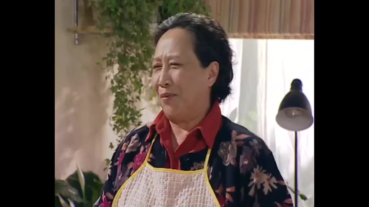 家有儿女刘星被关禁闭躲房间闷闷不乐果然还是姥姥疼他